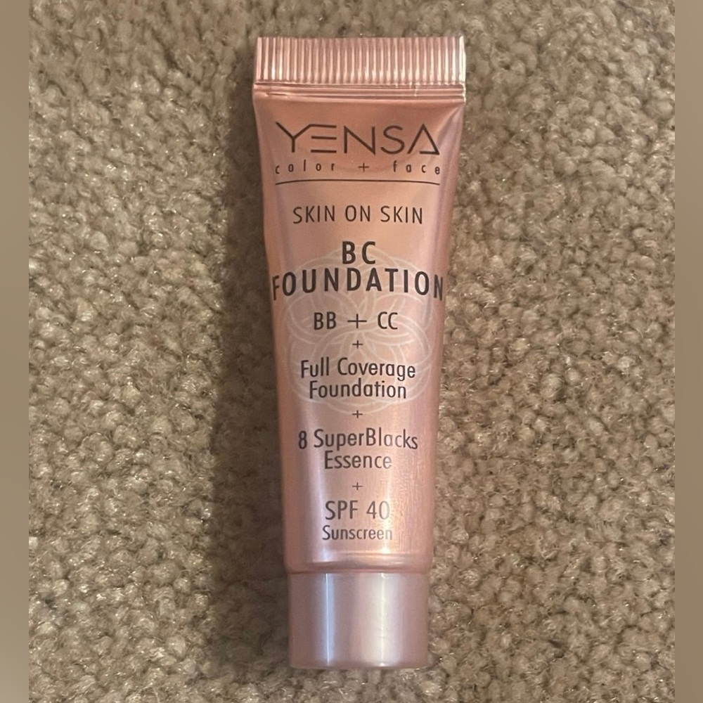Deluxe Luxury Travel Size Blush and Highlighter Bundle - Picture 8 of 8